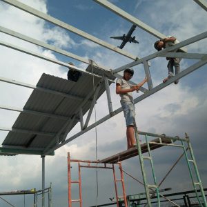 Thợ làm mái tôn tại TPHCM