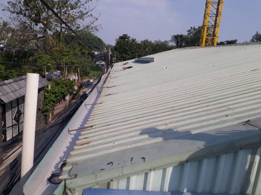 Thợ làm máng xối tại Long An
