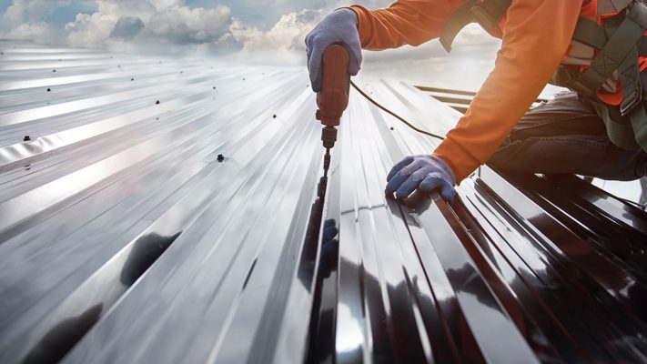 Thợ làm mái tôn ở tại quận 10