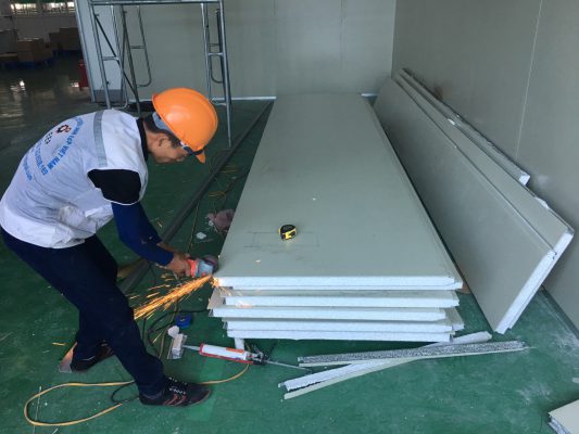 Thợ làm vách ngăn panel tại quận Tân Bình