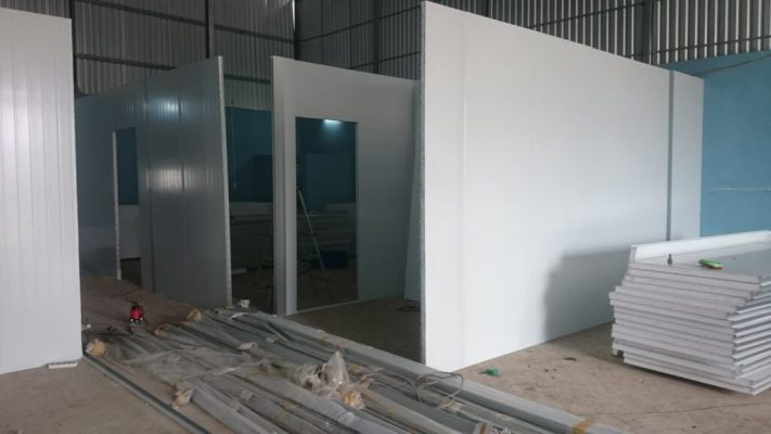 Thợ làm vách panel tại Hóc Môn