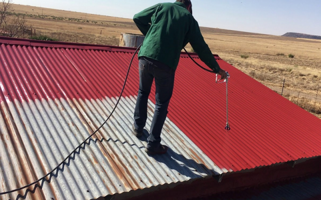 Sơn chống nóng mái tôn tại Quận 11