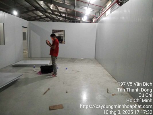 Thợ làm vách panel tại Cu Chi