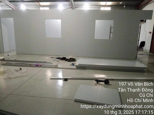 Thợ làm vách panel tại Cu Chi